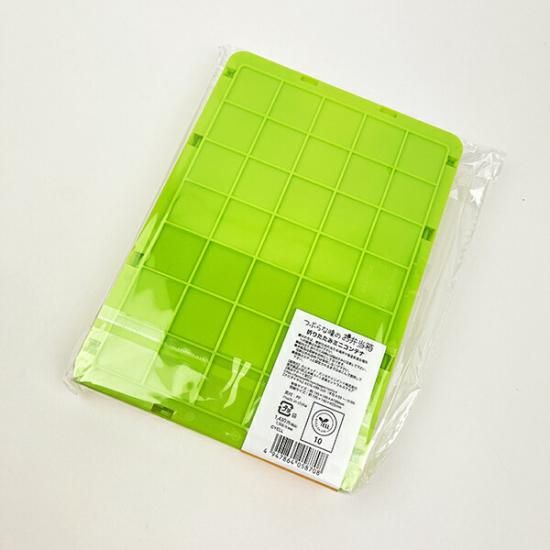 つぶらな瞳のお弁当箱