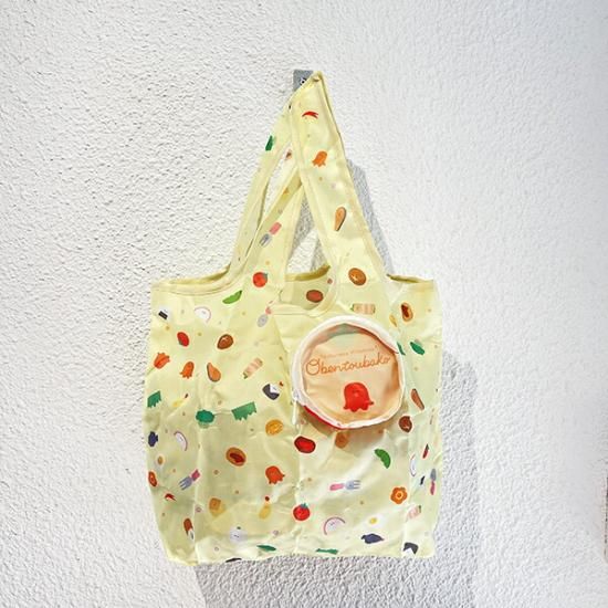 つぶらな瞳のお弁当箱