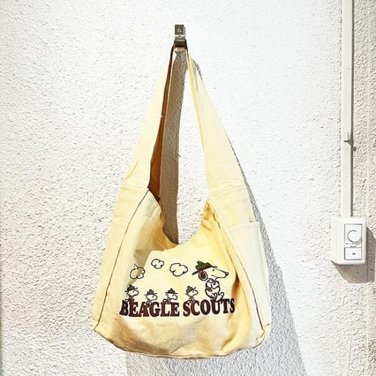 Snoopy's Newspaper Bag