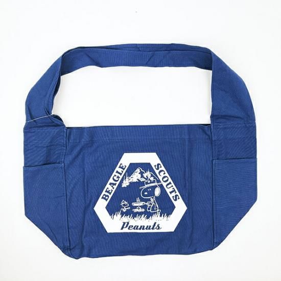 Snoopy's Newspaper Bag