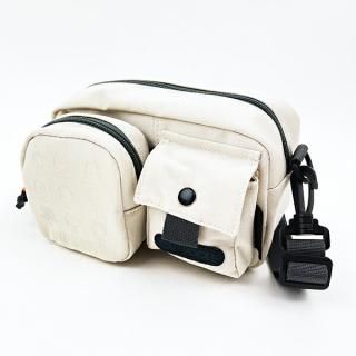 <img class='new_mark_img1' src='https://img.shop-pro.jp/img/new/icons15.gif' style='border:none;display:inline;margin:0px;padding:0px;width:auto;' />スヌーピー OUTDOOR PRODUCTS ショルダーバッグ＆コスメポーチ ベージュ PEANUTS 75th SNOOPY