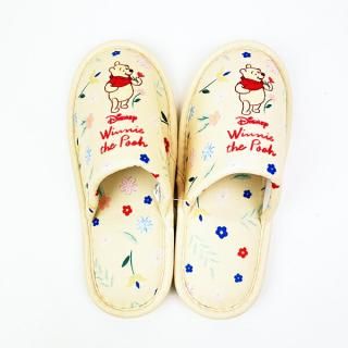 <img class='new_mark_img1' src='https://img.shop-pro.jp/img/new/icons15.gif' style='border:none;display:inline;margin:0px;padding:0px;width:auto;' />ディズニー くまのプーさん リーフフラワーガーデン スリッパ 約22cm～24cm対応 ルームシューズ ベージュ Disney