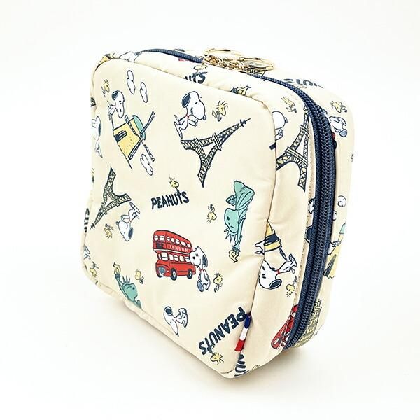 Snoopy's travel pouch