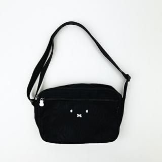 <img class='new_mark_img1' src='https://img.shop-pro.jp/img/new/icons15.gif' style='border:none;display:inline;margin:0px;padding:0px;width:auto;' />ミッフィー miffy ミニショルダーバッグ (フェイスブラック)