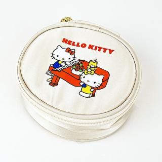 <img class='new_mark_img1' src='https://img.shop-pro.jp/img/new/icons15.gif' style='border:none;display:inline;margin:0px;padding:0px;width:auto;' />サンリオ ハローキティ 巾着アクセサリーポーチ ACCOMMODE アコモデ Sanrio