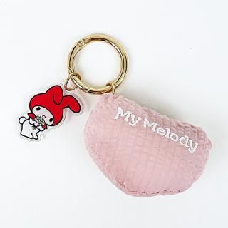 <img class='new_mark_img1' src='https://img.shop-pro.jp/img/new/icons15.gif' style='border:none;display:inline;margin:0px;padding:0px;width:auto;' />サンリオ マイメロディ プチポーチチャーム キーホルダー ACCOMMODE アコモデ Sanrio