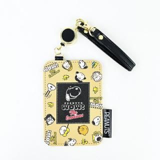 <img class='new_mark_img1' src='https://img.shop-pro.jp/img/new/icons15.gif' style='border:none;display:inline;margin:0px;padding:0px;width:auto;' />スヌーピー フェイス リール付きパスケース 定期入れ SNOOPY