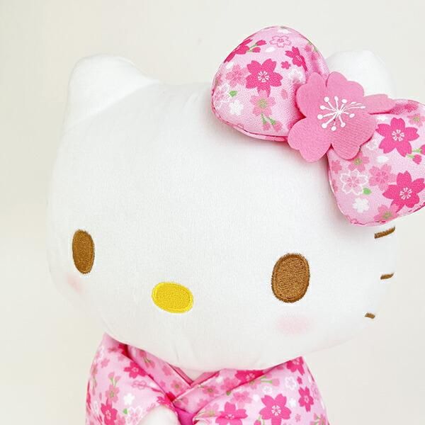 ハローキティの桜着物ぬいぐるみ
