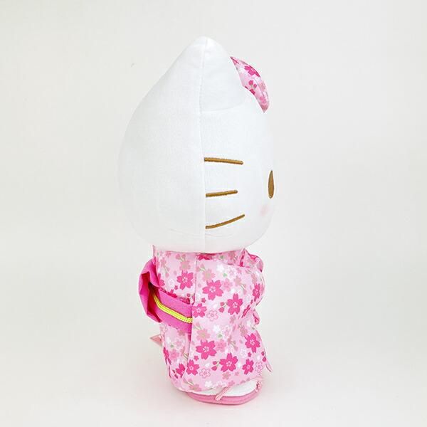ハローキティのぬいぐるみ