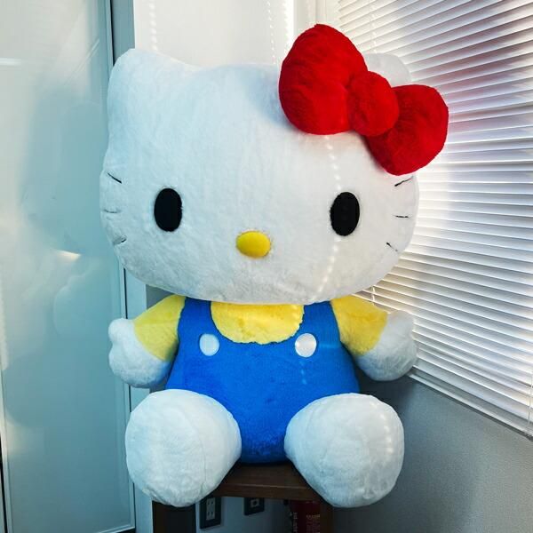 ハローキティのぬいぐるみ