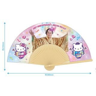 <img class='new_mark_img1' src='https://img.shop-pro.jp/img/new/icons15.gif' style='border:none;display:inline;margin:0px;padding:0px;width:auto;' />【予約品】《10月発売予定》サンリオ マツケンサンバ×ハローキティ 扇子 ミラーボール うちわ 松平健 Sanrio