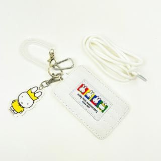 <img class='new_mark_img1' src='https://img.shop-pro.jp/img/new/icons15.gif' style='border:none;display:inline;margin:0px;padding:0px;width:auto;' />ミッフィー miffy 70th パスケース ブロック 定期入れ