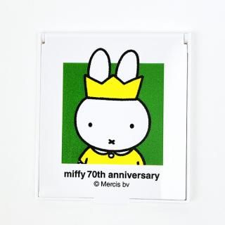 <img class='new_mark_img1' src='https://img.shop-pro.jp/img/new/icons15.gif' style='border:none;display:inline;margin:0px;padding:0px;width:auto;' />ミッフィー miffy 70th ミラー グリーン 鏡 日本製