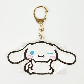 <img class='new_mark_img1' src='https://img.shop-pro.jp/img/new/icons15.gif' style='border:none;display:inline;margin:0px;padding:0px;width:auto;' />サンリオ シナモロール ミラーチャーム バッグチャーム 推し活 シナモン Sanrio