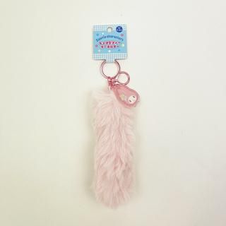 <img class='new_mark_img1' src='https://img.shop-pro.jp/img/new/icons15.gif' style='border:none;display:inline;margin:0px;padding:0px;width:auto;' />サンリオ マイメロディ  しっぽ型ファーキーホルダー (ライトピンク) カオハナ Sanrio