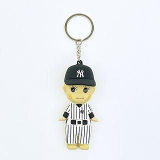 <img class='new_mark_img1' src='https://img.shop-pro.jp/img/new/icons15.gif' style='border:none;display:inline;margin:0px;padding:0px;width:auto;' />MLB(メジャーリーグ) ヤンキース ユニフォームキーホルダー