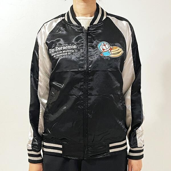 ドラえもんの高級感あるスカジャン