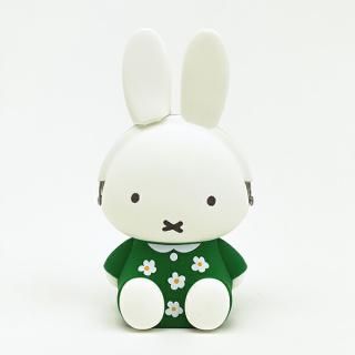 <img class='new_mark_img1' src='https://img.shop-pro.jp/img/new/icons15.gif' style='border:none;display:inline;margin:0px;padding:0px;width:auto;' />ミッフィー miffy シリコンがまぐちポーチ 3D POCHI グリーン ポーチ