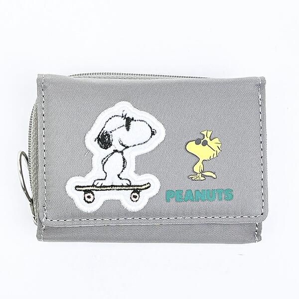 スヌーピーの三つ折り財布