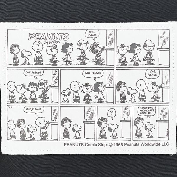 スヌーピーのパッカブルバッグ