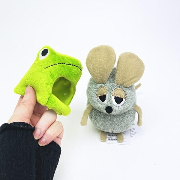 手のひらサイズの癒やし！フレデリックの可愛すぎる変身ぬいぐるみ