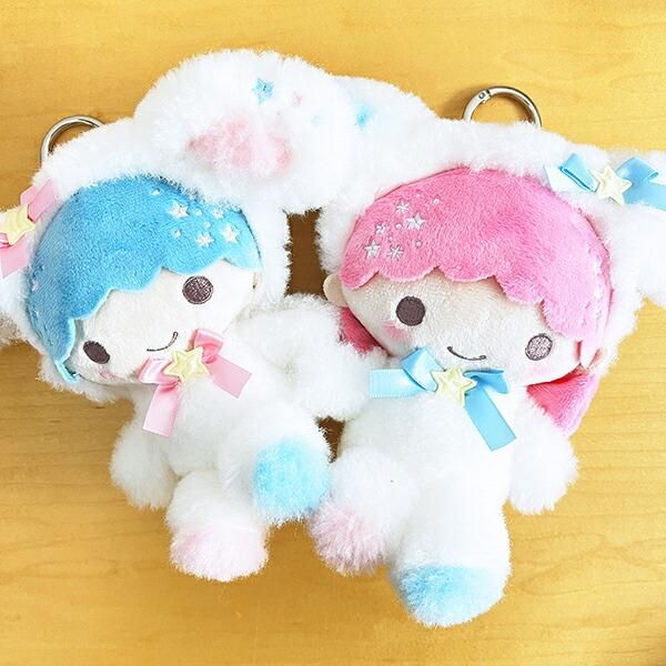 ほわほわ生地がたまらない！キキララの白うさぎ姿が可愛くて癒される