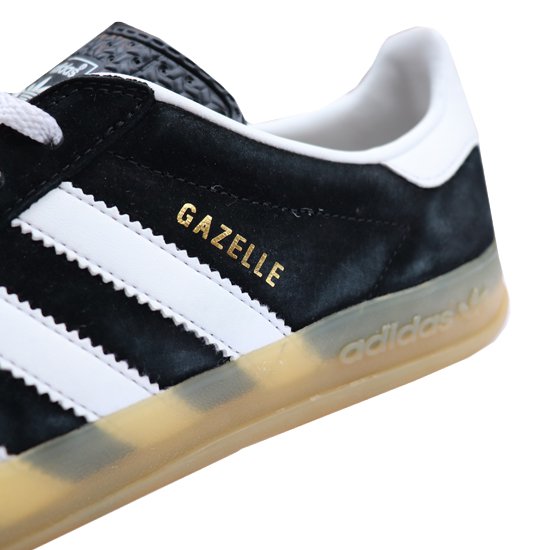 Adidas Gazelle - Black/Gum Sole - Vintage