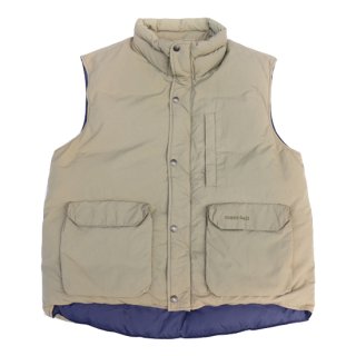 <img class='new_mark_img1' src='https://img.shop-pro.jp/img/new/icons47.gif' style='border:none;display:inline;margin:0px;padding:0px;width:auto;' />Mont-Bell Cotton Nylonl Down Vest - Beige/Navy - Vintage
