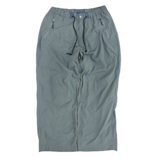 <img class='new_mark_img1' src='https://img.shop-pro.jp/img/new/icons5.gif' style='border:none;display:inline;margin:0px;padding:0px;width:auto;' />Mont-Bell Nylon Easy Pants - Olive - Vintage