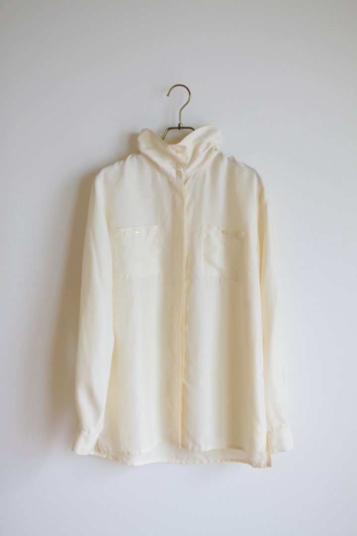 Silk high‐necked Shirt