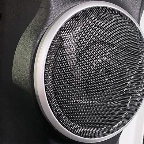 Dピラースピーカー GROUNDZERO ハイエース標準ボディ用 ブラック Dピラースピーカー GROUNDZERO ハイエース標準ボディ用 ブラック