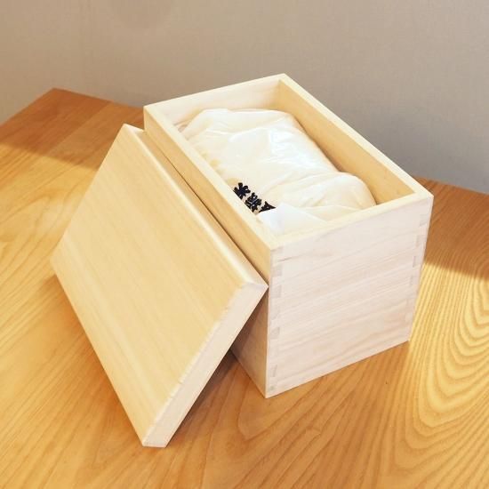 桐箱 米びつ 5kg 米櫃 ライスストッカー 日本製 あり組 - 桐箱屋さん 桐箱 米びつ 5kg 米櫃 ライスストッカー 日本製 あり組 - 桐箱屋さん