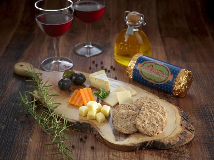 2025年クリスマス限定コバト缶 - BATON GROUP ONLINE SHOP