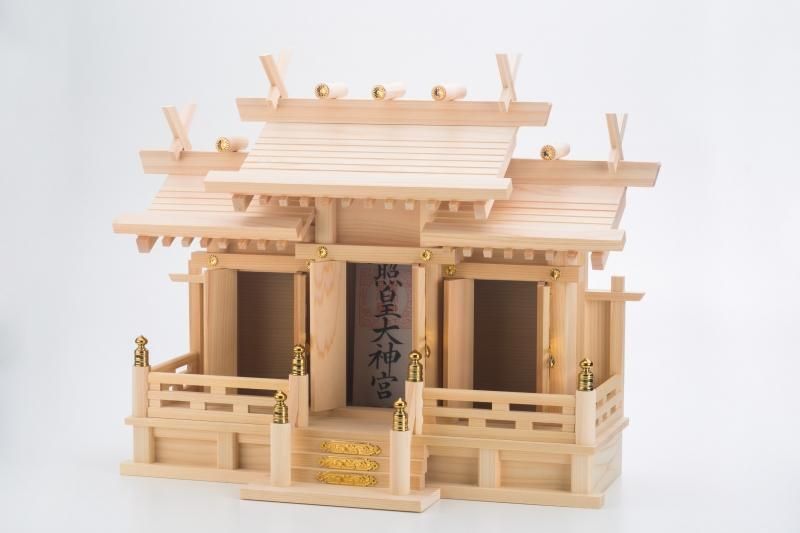 木曽桧 屋根違い三社 | 高級神棚 - 神棚・神具の専門店 神棚の里 木曽桧 屋根違い三社 | 高級神棚 - 神棚・神具の専門店 神棚の里
