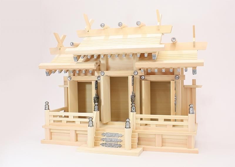 神棚 屋根違い三社 銀彩 - 神棚神具の専門店 神棚の里【公式】 神棚 屋根違い三社 銀彩 - 神棚神具の専門店 神棚の里【公式】