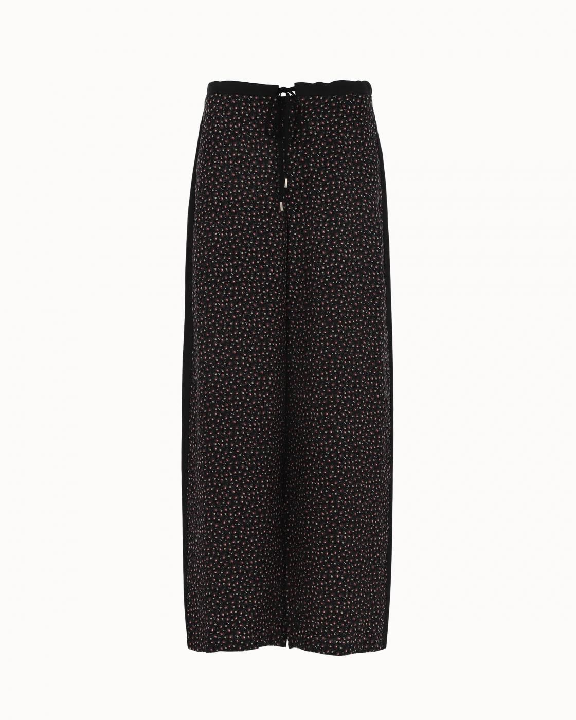leur logette - <img class='new_mark_img1' src='https://img.shop-pro.jp/img/new/icons1.gif' style='border:none;display:inline;margin:0px;padding:0px;width:auto;' />Cherry Rose Cupra Print Pants - Black
