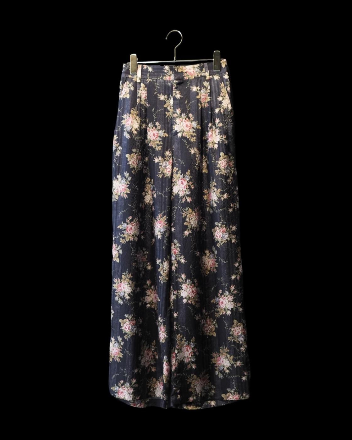 leur logette - <img class='new_mark_img1' src='https://img.shop-pro.jp/img/new/icons1.gif' style='border:none;display:inline;margin:0px;padding:0px;width:auto;' />Cupro Print Pants - 232 Black