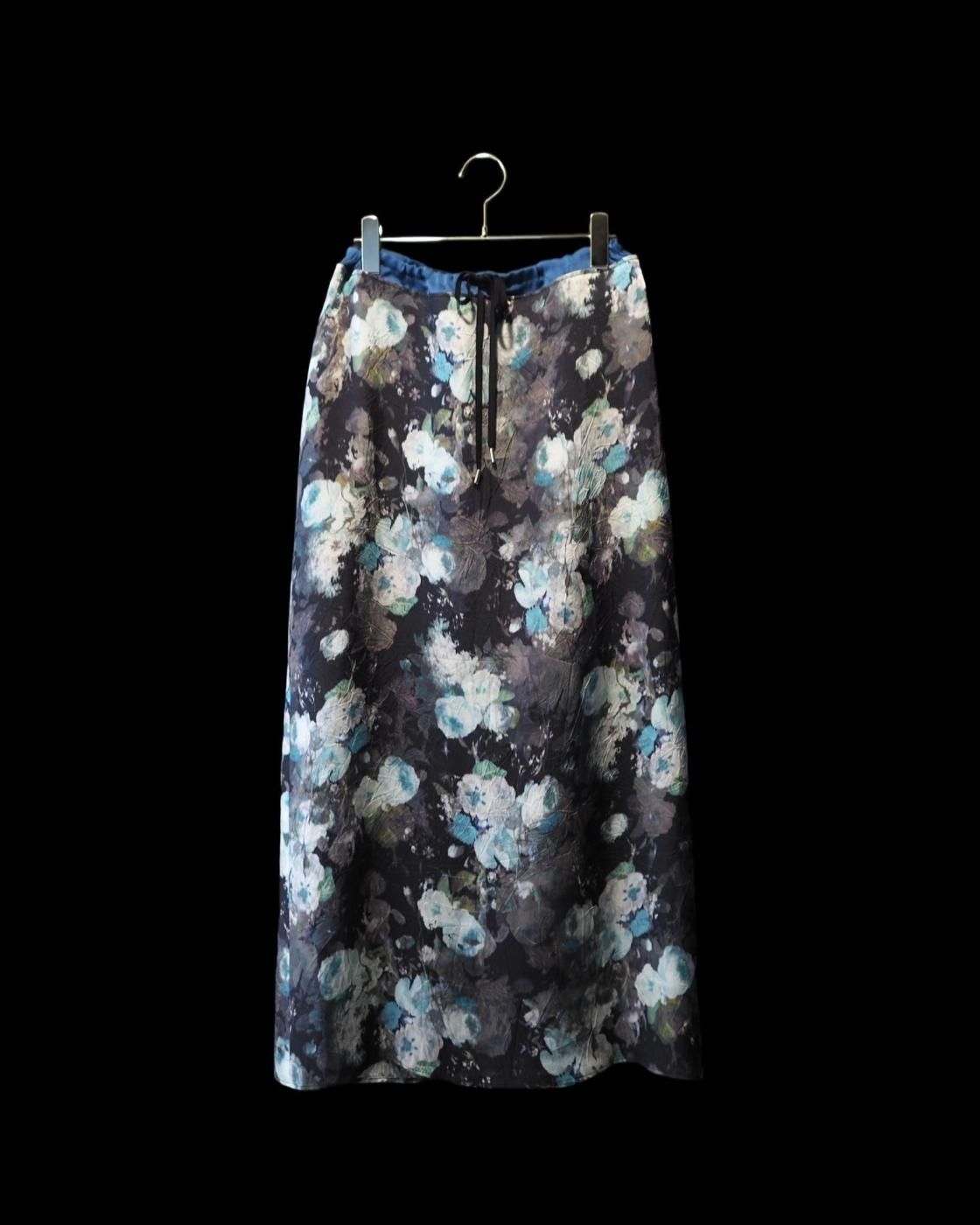 leur logette - <img class='new_mark_img1' src='https://img.shop-pro.jp/img/new/icons1.gif' style='border:none;display:inline;margin:0px;padding:0px;width:auto;' />Cupro Print Skirt - 230 Black