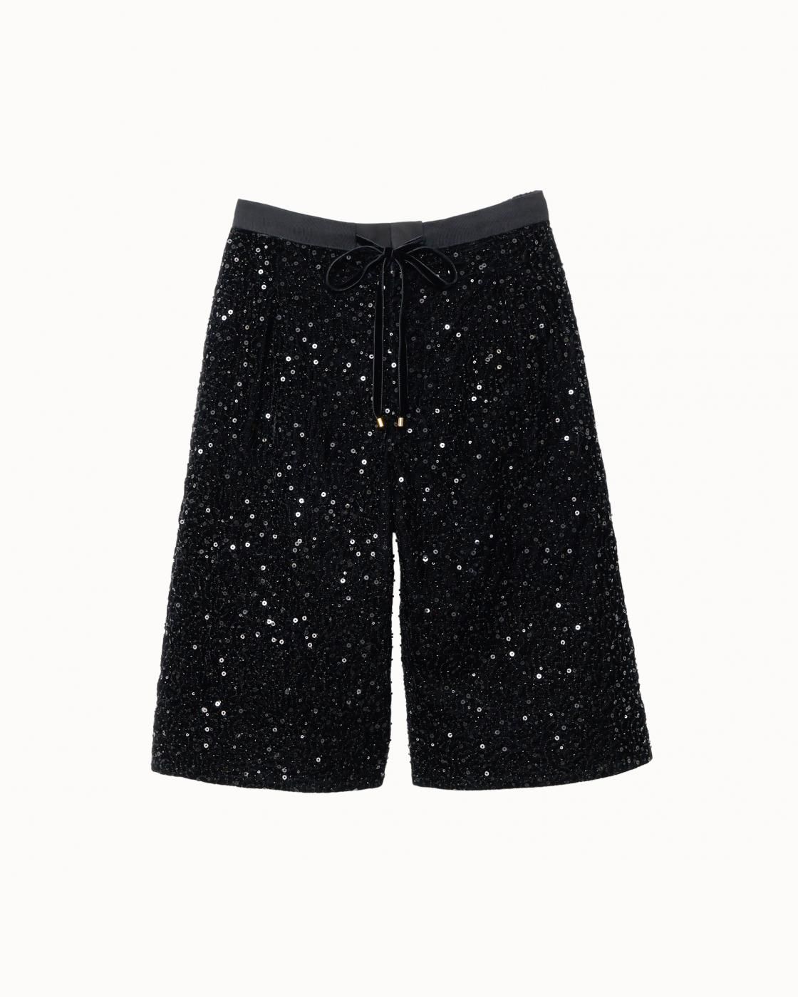 leur logette - <img class='new_mark_img1' src='https://img.shop-pro.jp/img/new/icons1.gif' style='border:none;display:inline;margin:0px;padding:0px;width:auto;' />Velour Spangle Short Pants - Black