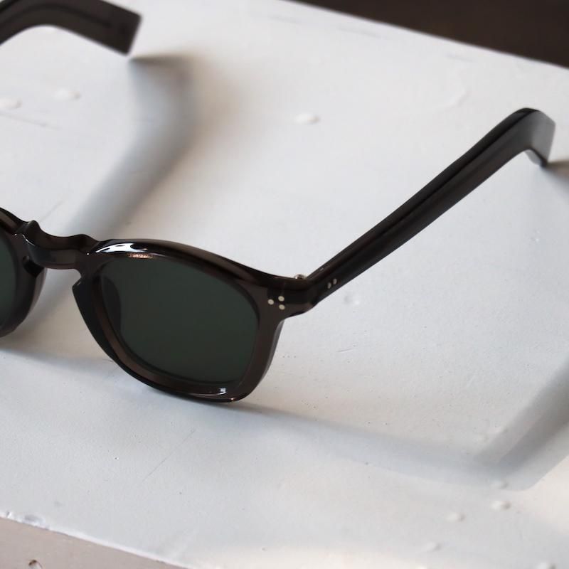 HUUKU 【guepard】gp-05 / gray × dark green lens