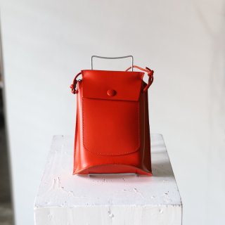 <img class='new_mark_img1' src='https://img.shop-pro.jp/img/new/icons8.gif' style='border:none;display:inline;margin:0px;padding:0px;width:auto;' />MARROWBent Pouch Mini Bag