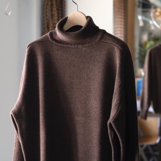 <img class='new_mark_img1' src='https://img.shop-pro.jp/img/new/icons8.gif' style='border:none;display:inline;margin:0px;padding:0px;width:auto;' />HERILLBlacksheep Turtleneck Knit