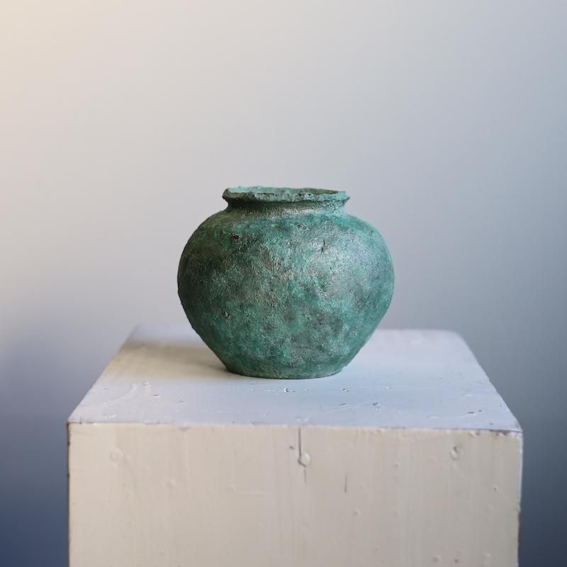 緑色の石製彫刻模様の壺 的場一憲】壺 - HUUKU