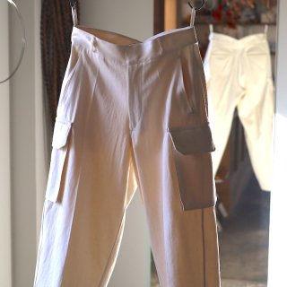 <img class='new_mark_img1' src='https://img.shop-pro.jp/img/new/icons8.gif' style='border:none;display:inline;margin:0px;padding:0px;width:auto;' />blurhmsTwill French Combat Trousers