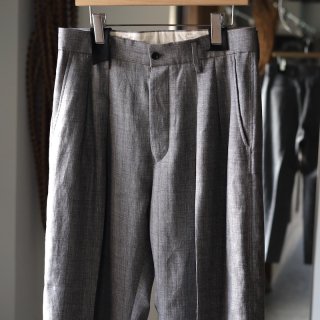 <img class='new_mark_img1' src='https://img.shop-pro.jp/img/new/icons8.gif' style='border:none;display:inline;margin:0px;padding:0px;width:auto;' />enosu.Donis Trousers - GREY STRIPE -