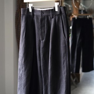 <img class='new_mark_img1' src='https://img.shop-pro.jp/img/new/icons8.gif' style='border:none;display:inline;margin:0px;padding:0px;width:auto;' />enosu.Donis Trousers - BLACK STRIPE -