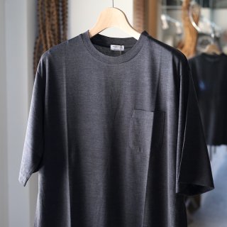 <img class='new_mark_img1' src='https://img.shop-pro.jp/img/new/icons8.gif' style='border:none;display:inline;margin:0px;padding:0px;width:auto;' />MAATEE&SONS Washable Silk Pocket Tee