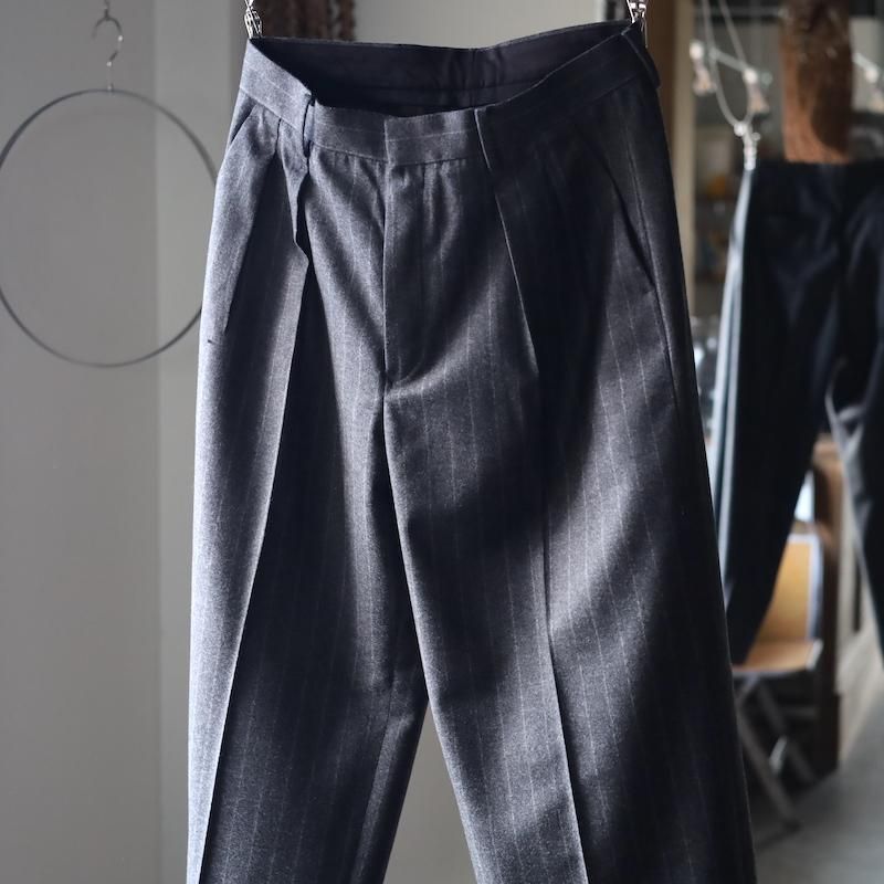 Nikki ESSENTIAL PIECES】WO/Ca 2tuck Wide Tapered Trousers Nikki ESSENTIAL PIECES】WO/Ca 2tuck Wide Tapered Trousers