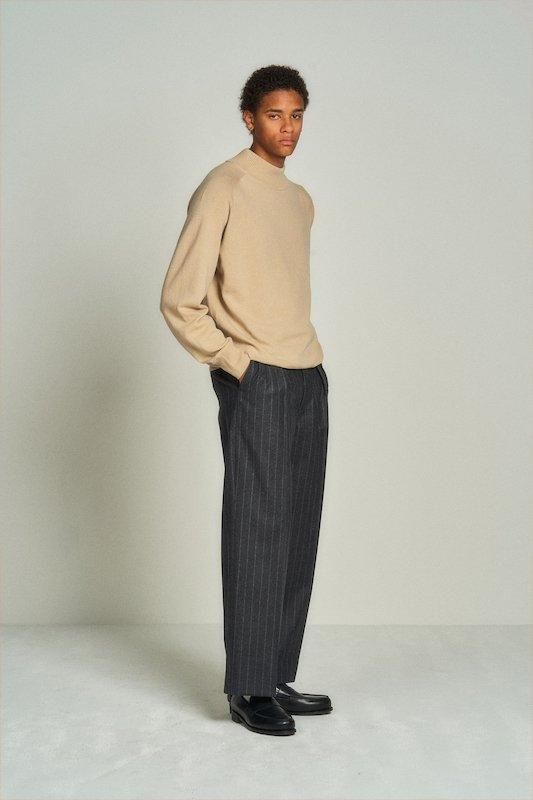 W/Li 2tuck Wide Tapered Trousers #BEIGE [NEP-SS2503M