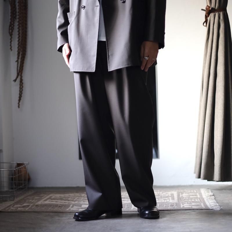 ULTERIOR】SUPER FINE WOOL TROPICAL TUCKED TROUSERS - HUUKU ULTERIOR】SUPER FINE WOOL TROPICAL TUCKED TROUSERS - HUUKU